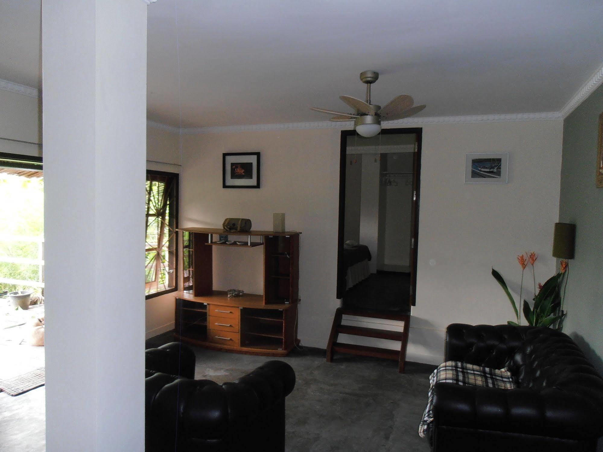 Guesthouse The 4 Fish Manado Dış mekan fotoğraf
